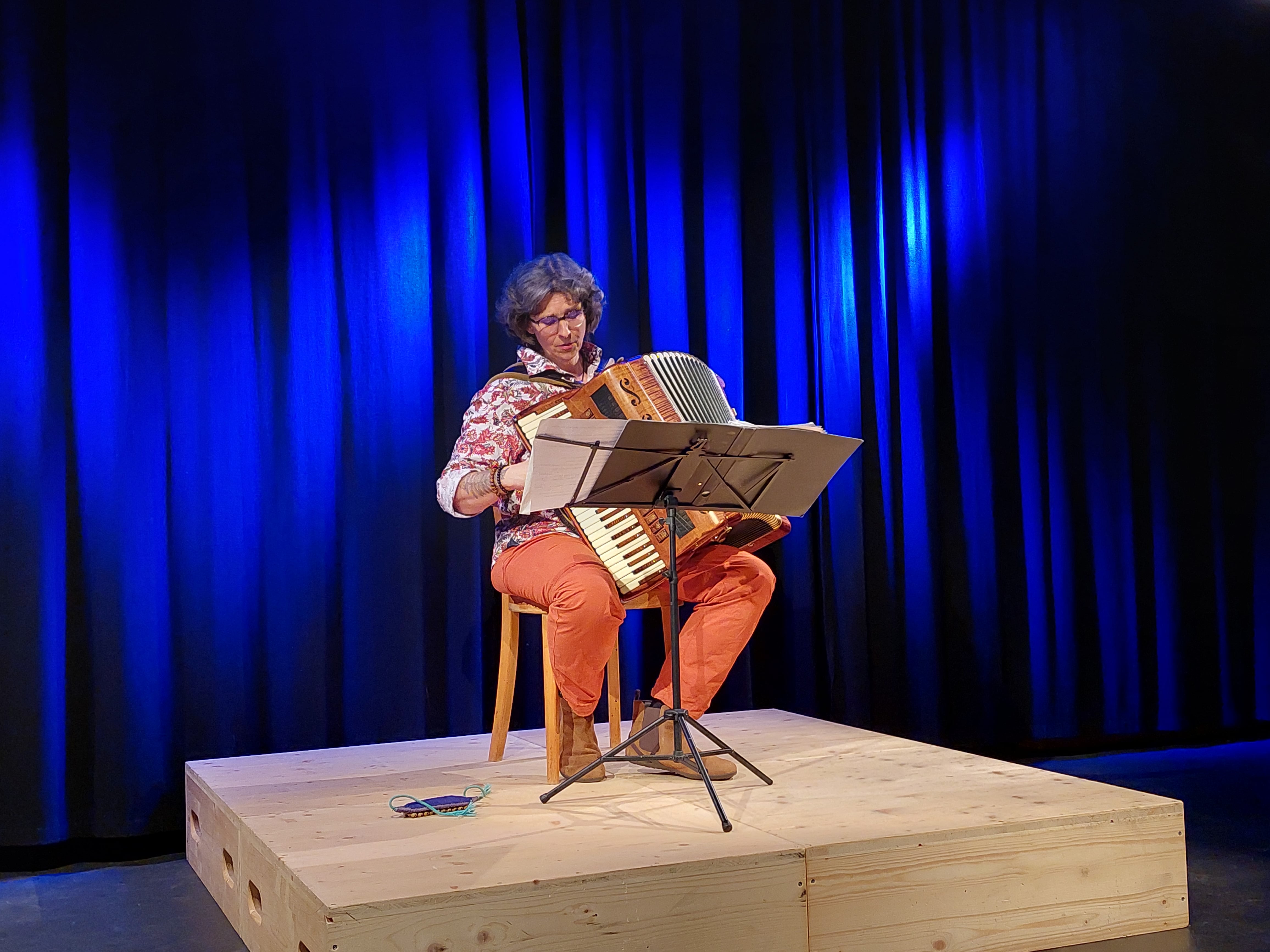 Olga Tucek-min